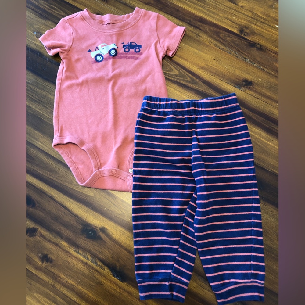 🎀4/$20 Carter's 18M Onesie and Striped Pants Set